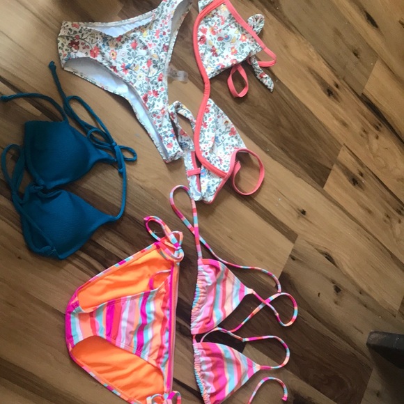 Women’s Bikini tops and bottoms - Picture 1 of 4